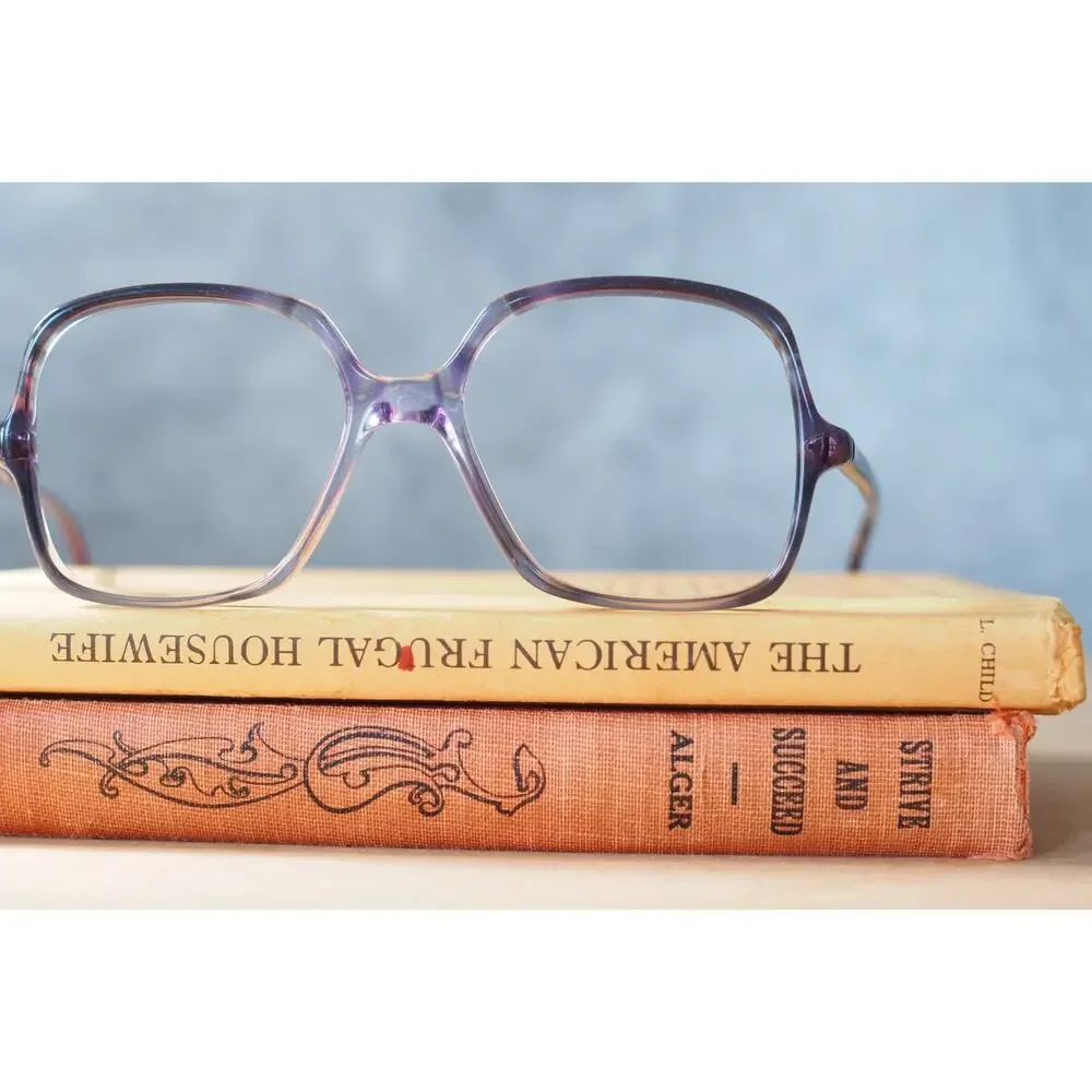 Vintage 1970s Eyeglasses Canada 52-16 Granny Chic Retro Boho Jackie O NOS